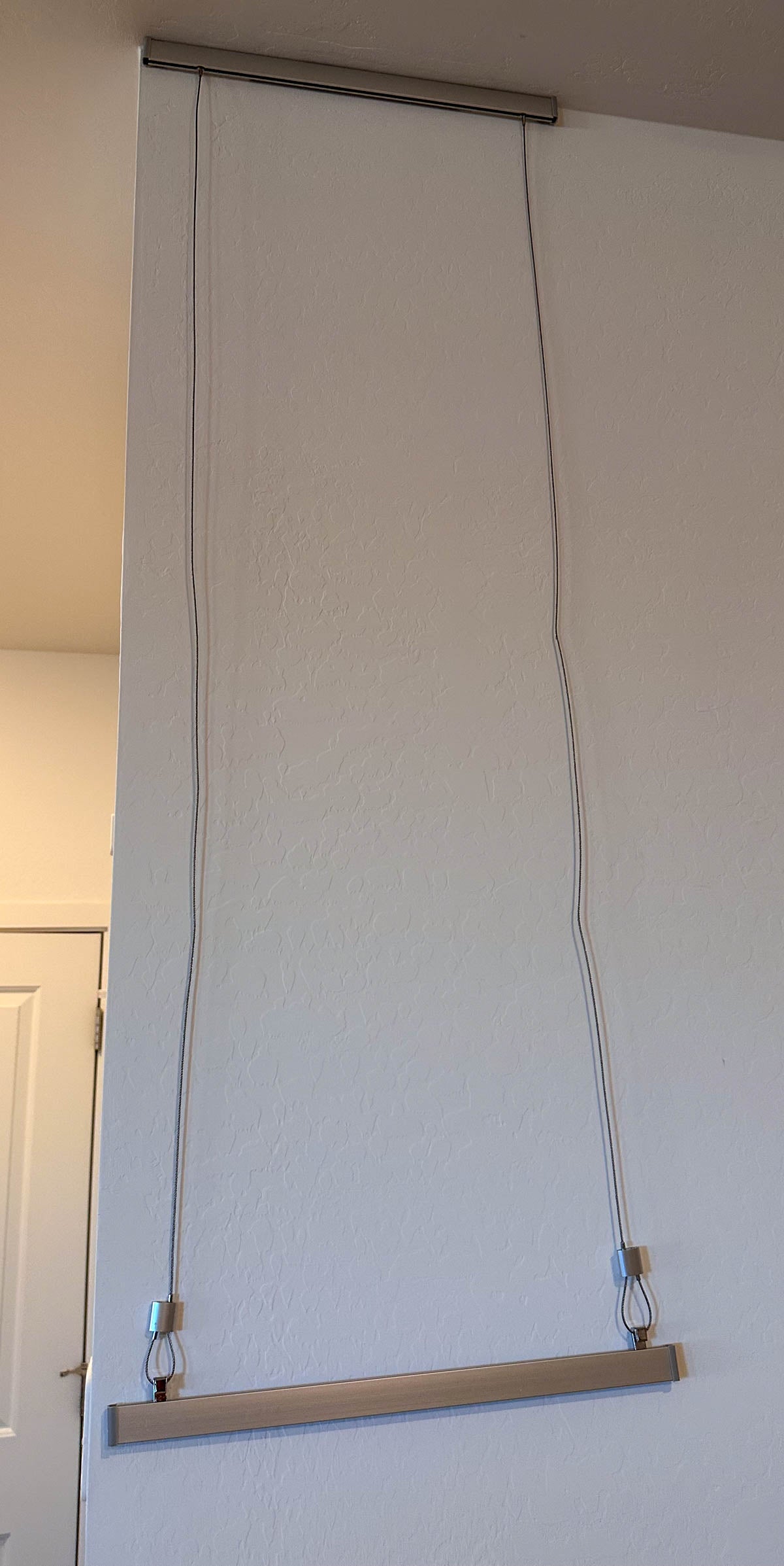 Hight adjustable, flexible Wall Art Hanging System for Obi Tapestry Wall Art.