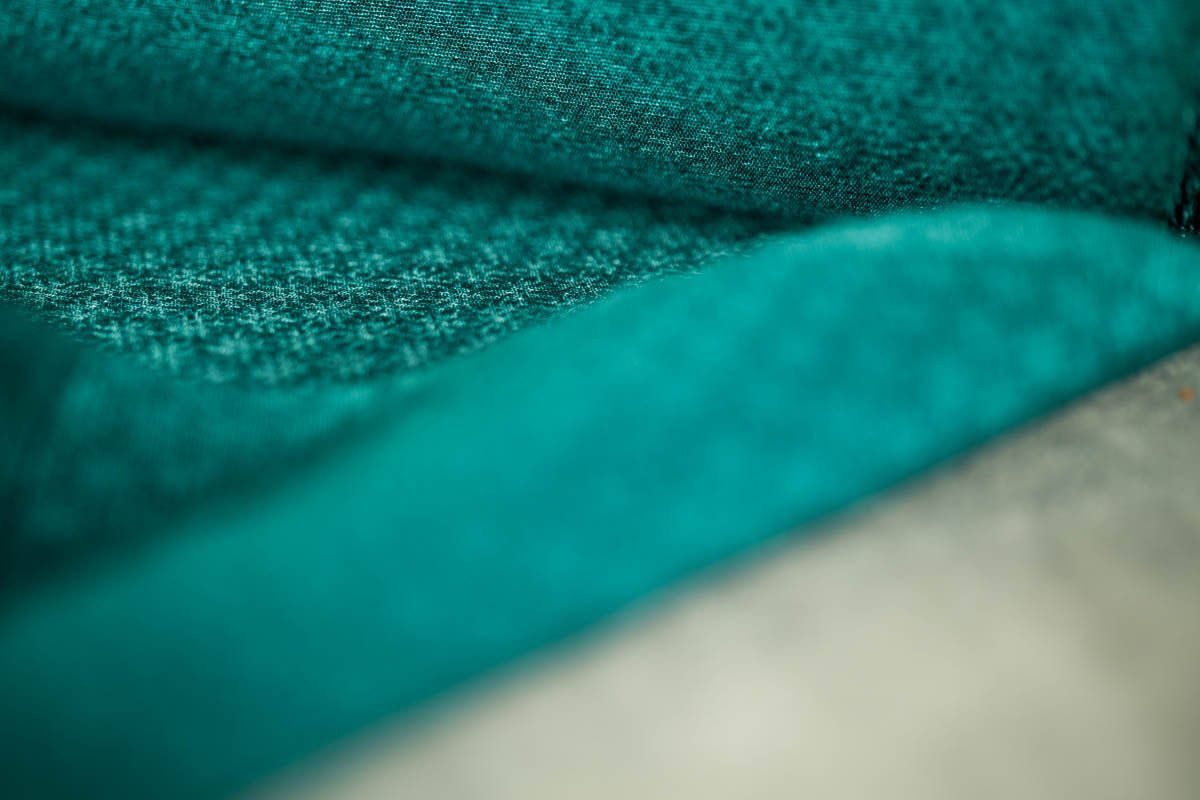 Home Decor, Wall Art, Craft, Remake project - Japanese Kimono Roll 100% Silk - Green