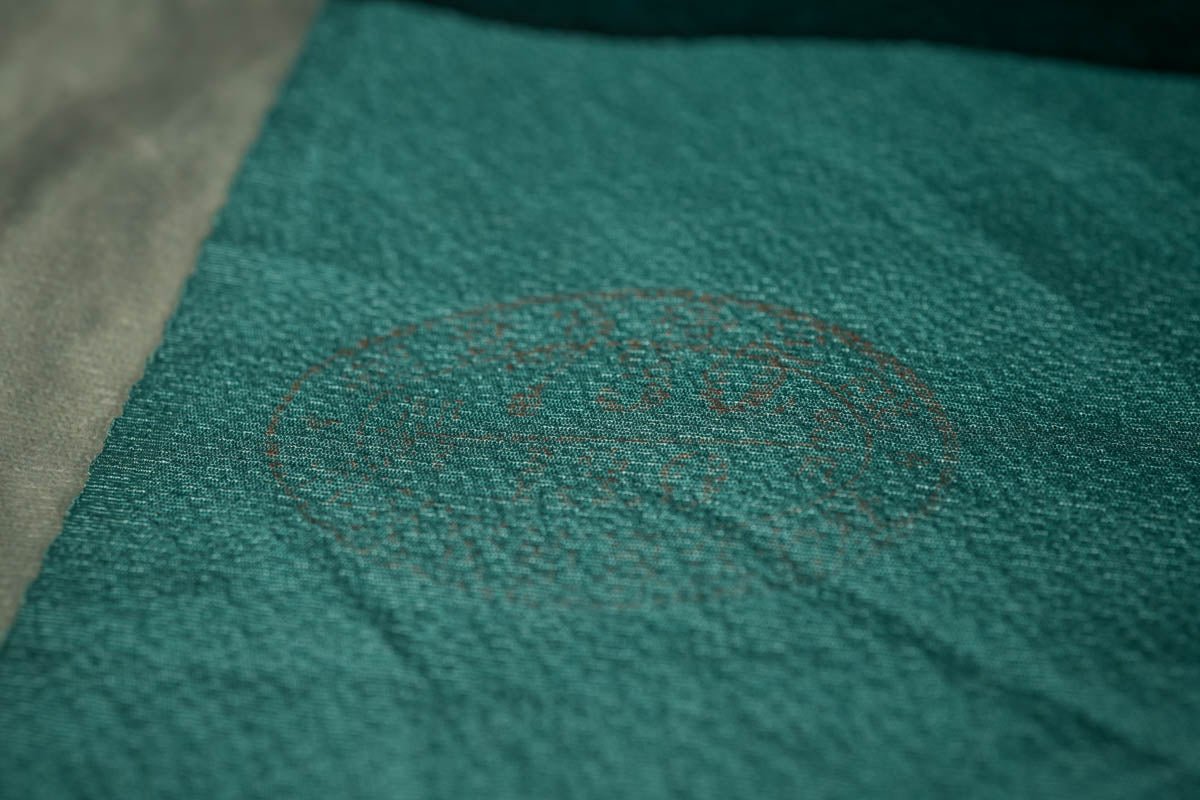 Home Decor, Wall Art, Craft, Remake project - Japanese Kimono Roll 100% Silk - Green