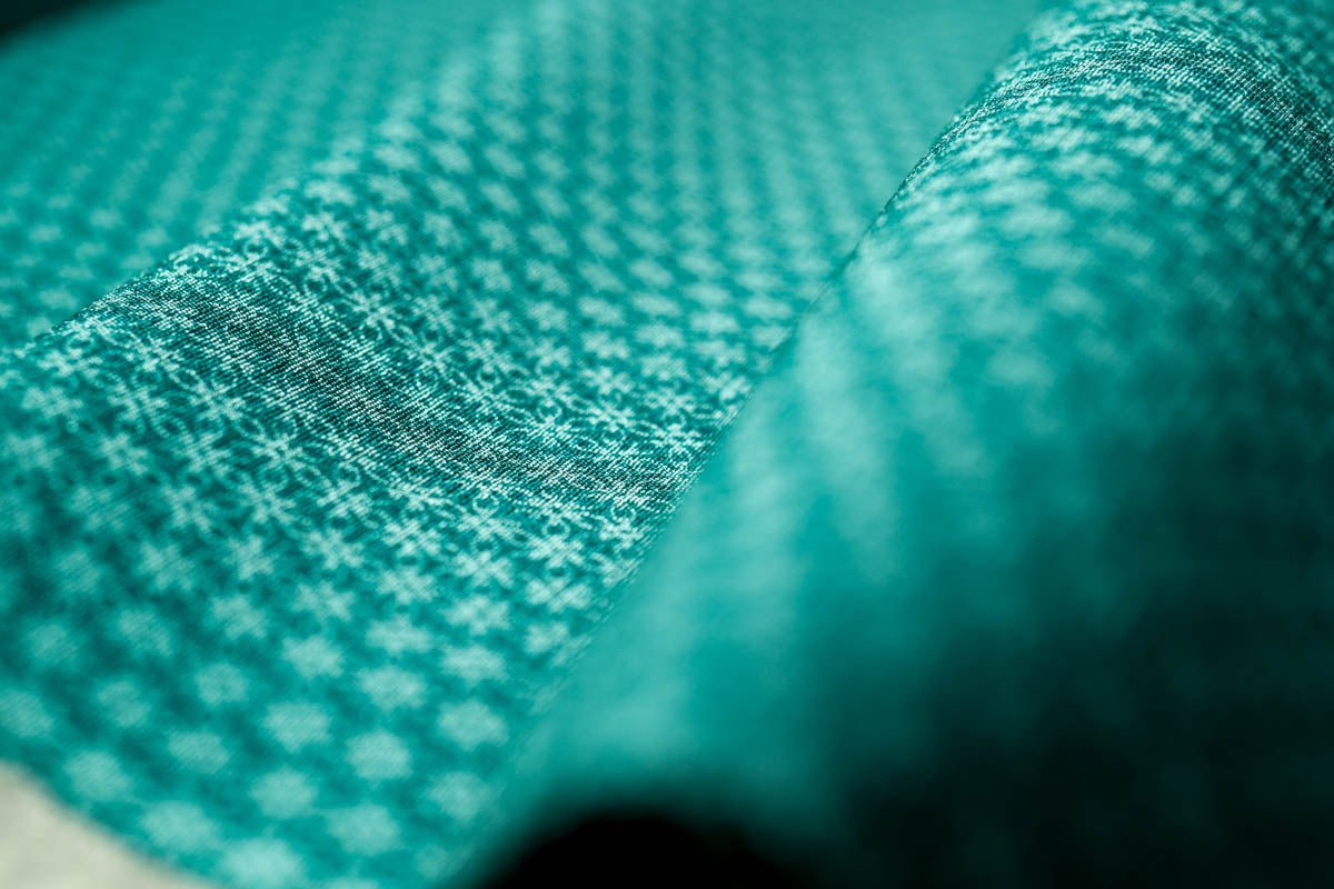 Home Decor, Wall Art, Craft, Remake project - Japanese Kimono Roll 100% Silk - Green