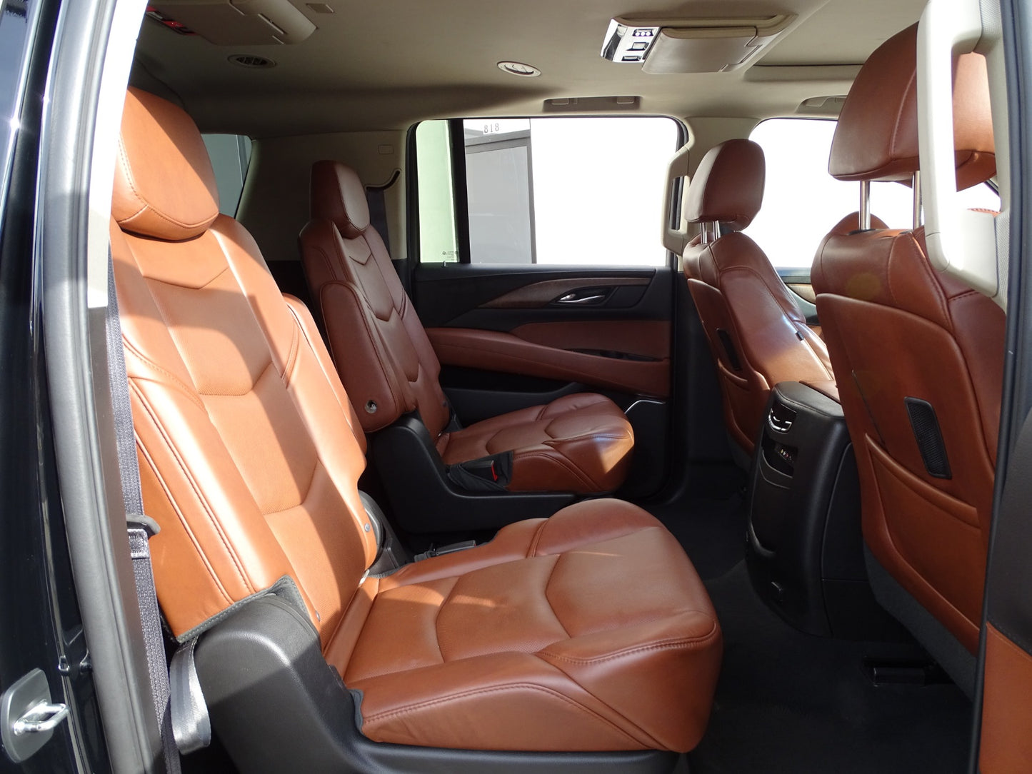 Sapporo CTS Airport Shuttle Private Transfer & Tour Van - Hokkaido - Niseko - Furano - Sapporo - Otaru