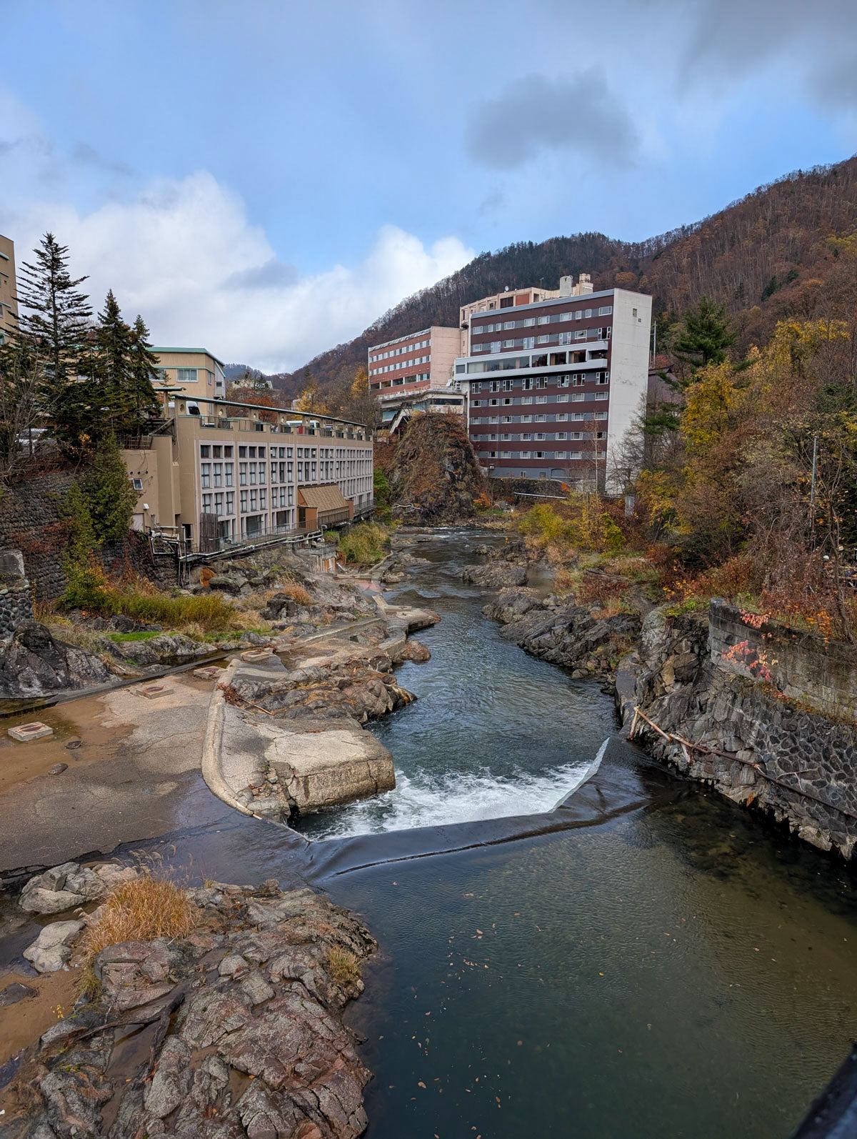 2 Bedroom Niseko Luxury Condominium Real Estate for Sale - Sapporo Otaru Hokkaido Jozankei Vacation Home in Onsen Resort