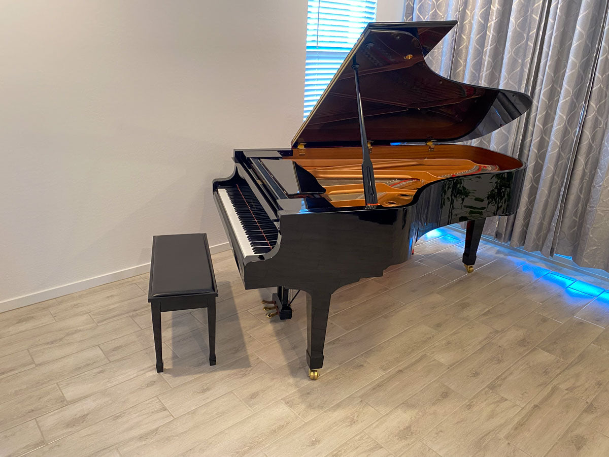 Grand piano home rental
Short-term rental for musicians
Music-friendly vacation home
Vacation home with grand piano