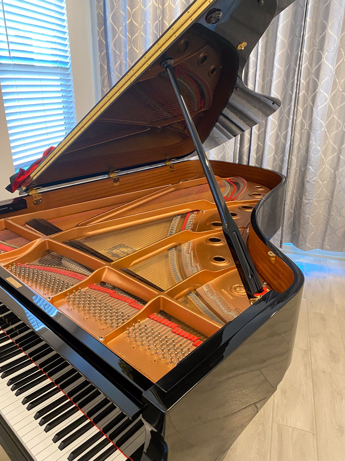 Grand piano home rental
Short-term rental for musicians
Music-friendly vacation home
Vacation home with grand piano