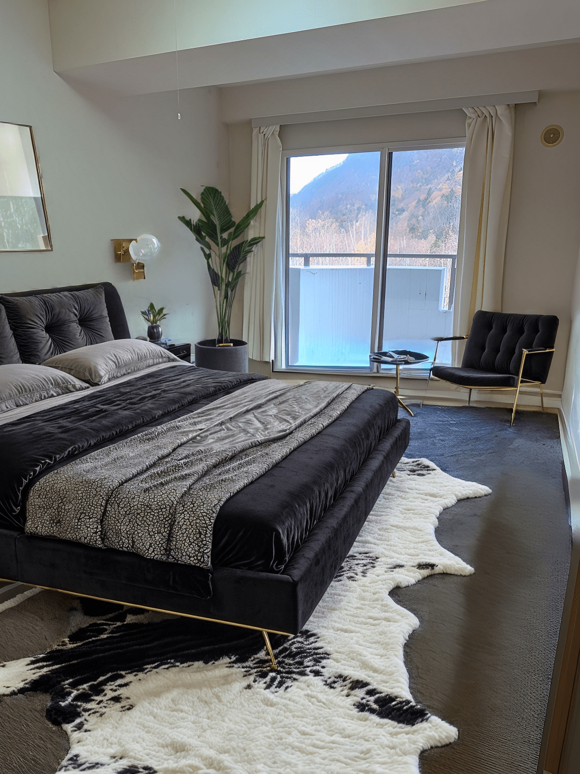 2 Bedroom Niseko Luxury Condominium Real Estate for Sale - Sapporo Otaru Hokkaido Jozankei Vacation Home in Onsen Resort